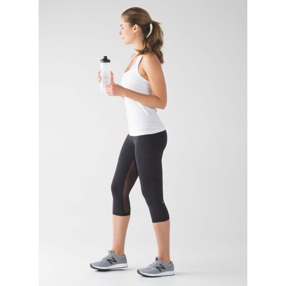 Lululemon Outrun 17" Crop Legging - Black - Size 8 - Picture 2 of 14